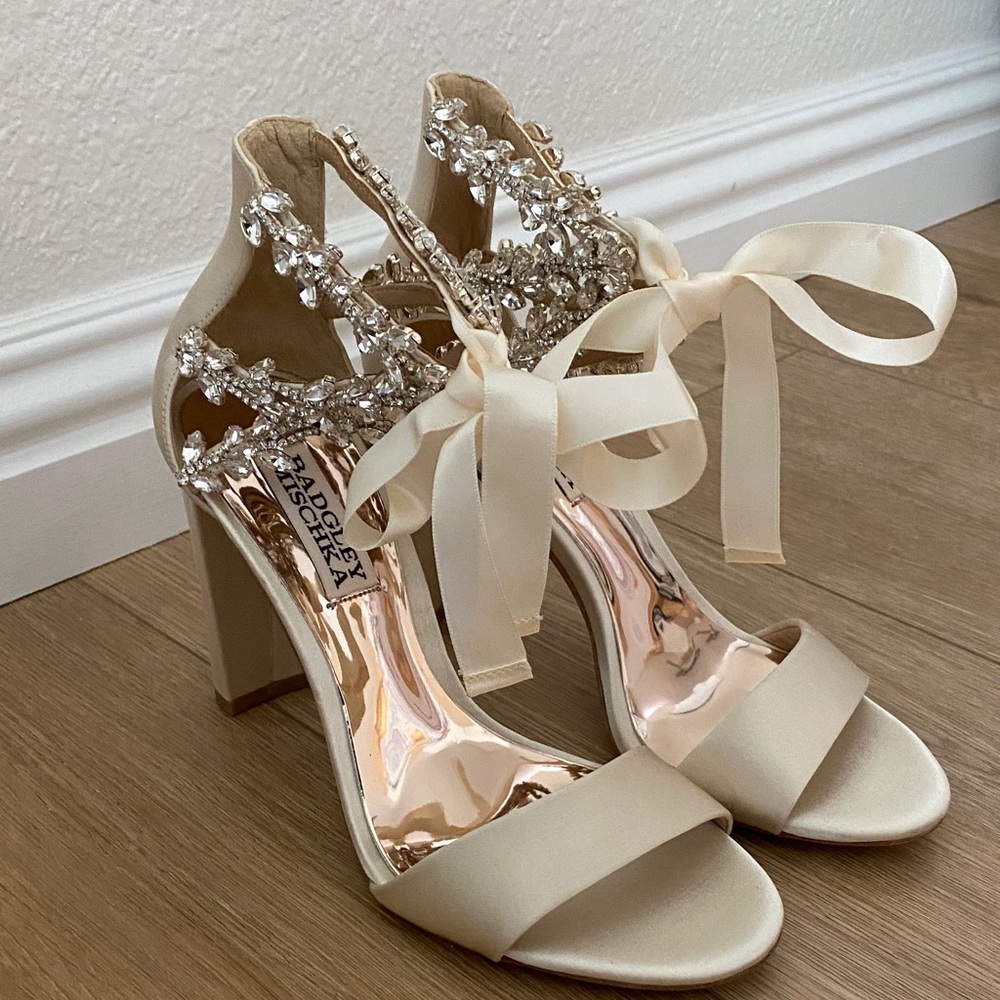 Badgley Mischka Ivory Satin Embellished Heels - Picture 7 of 15